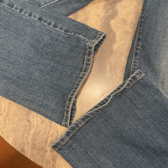 Levi's 515 Bootcut Jeans Stretch 10.5" Rise 31.5" Inseam Med Wash - Picture 6 of 11